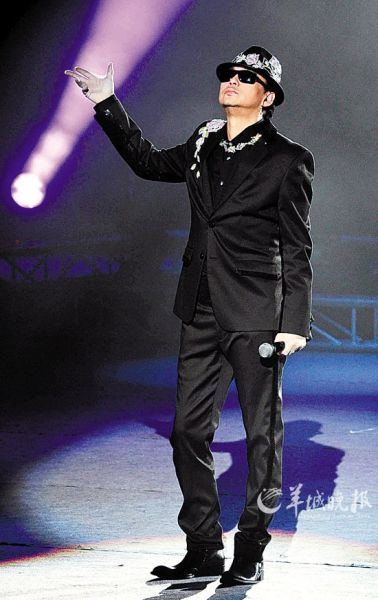 “beat365”iPhone8五月销量第一;摩拜全国免押金;美团打车招聘特种兵|雷网早报(图1) “beat365”iPhone8五月销量第一;摩拜全国免押金;美团打车招聘特种兵|雷网早报(图1)